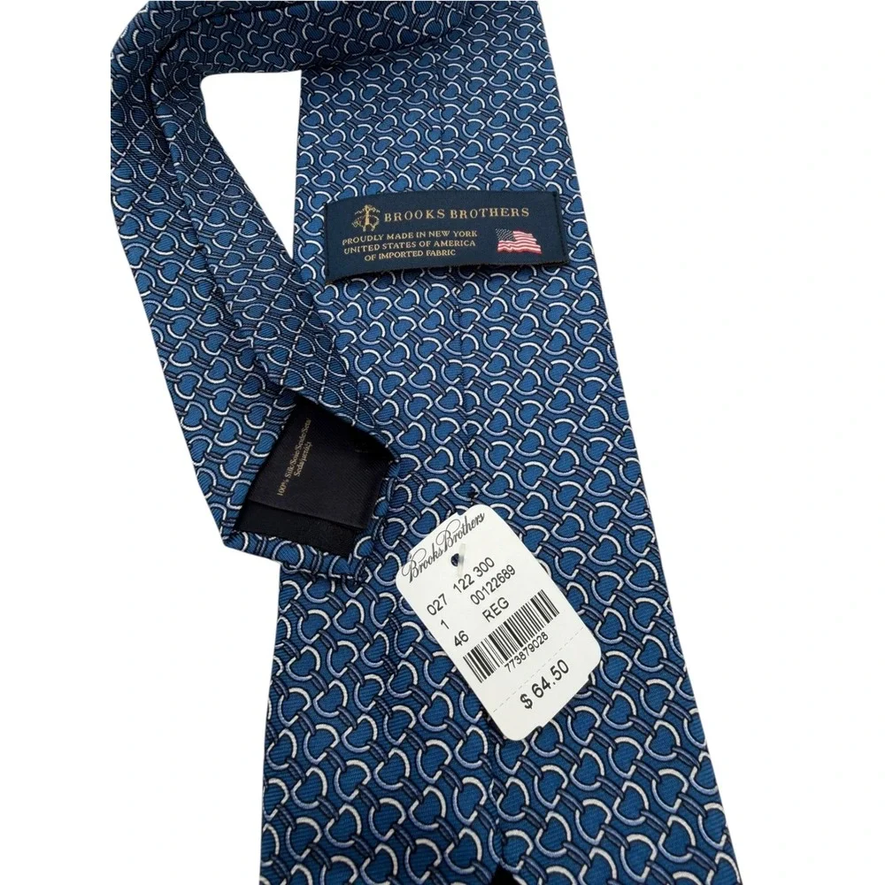 Brooks Brothers Mens Blue Geometric Link Silk Tie Made in USA (TA29) NWTs